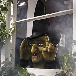GRANDINROAD Tapping Witch