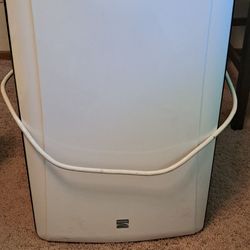 PORTABLE AIR CONDITIONER