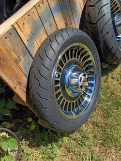 Harley Davidson front and back wheels with brand new tires