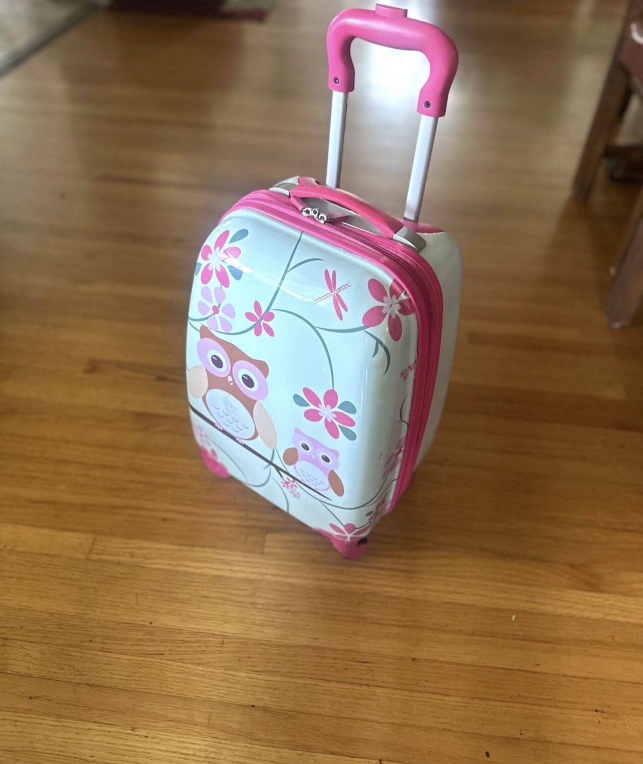 Kids Carrying Luggage 🧳