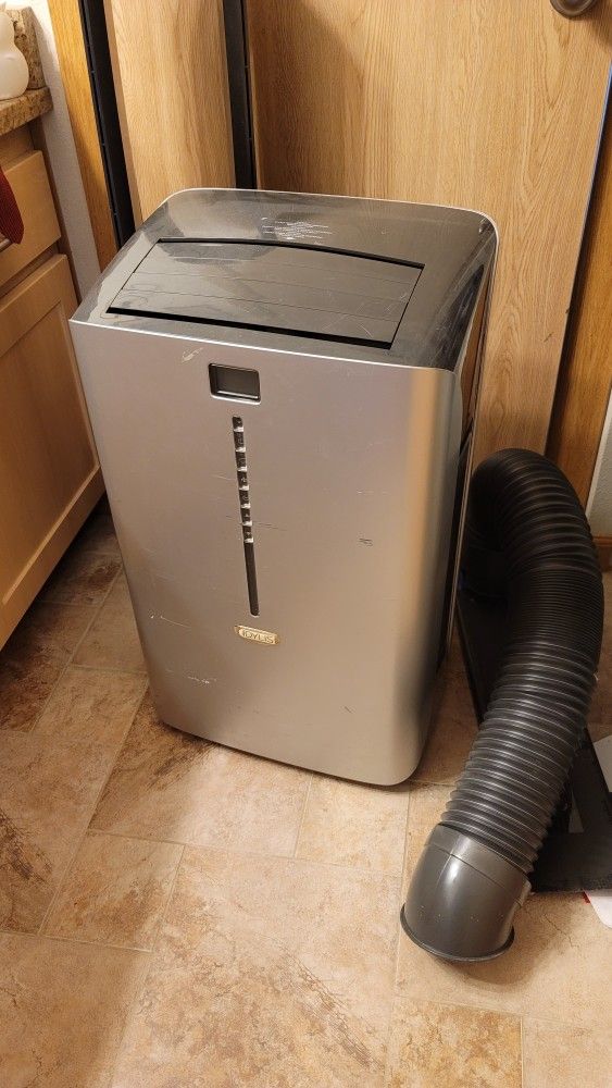 12,000 BTU IDYLIS Air Conditioner AC unit