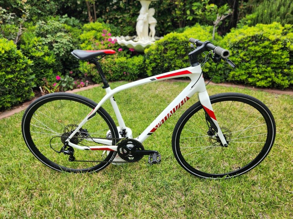 2016 Specialized Sirrus Elite Carbon Medium Road Bike