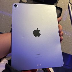 2022 iPad Air 68gb