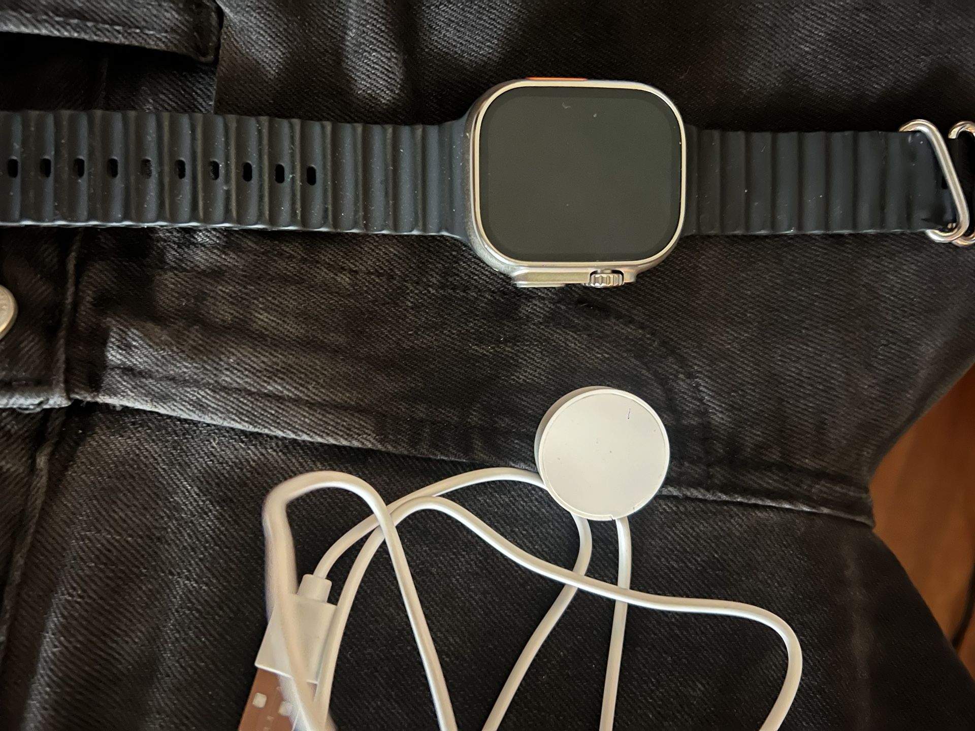 Apple Watch Ultra Comes With Charger No Box