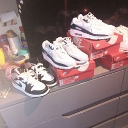 Air  Max  Youth   Air J. Youth  Nike Dunk Low  Air Jordan Retro  W Limited Edition