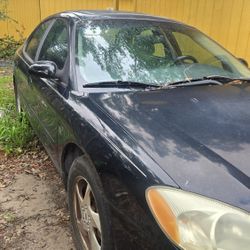 2003 Ford Taurus