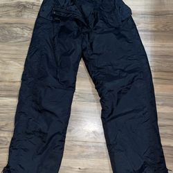 White Fur Black Puffy Snow/Winter Pants Women’s Size 12