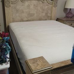 Saveaha Bedroom Set: Bed Frame, Mattress, Two Nightstands, Dresser & Mirror