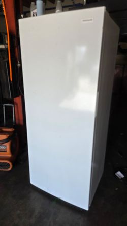 Frigidaire
13 cu. ft. Convertible Frost Free Upright Freezer in White with EvenTemp Cooling