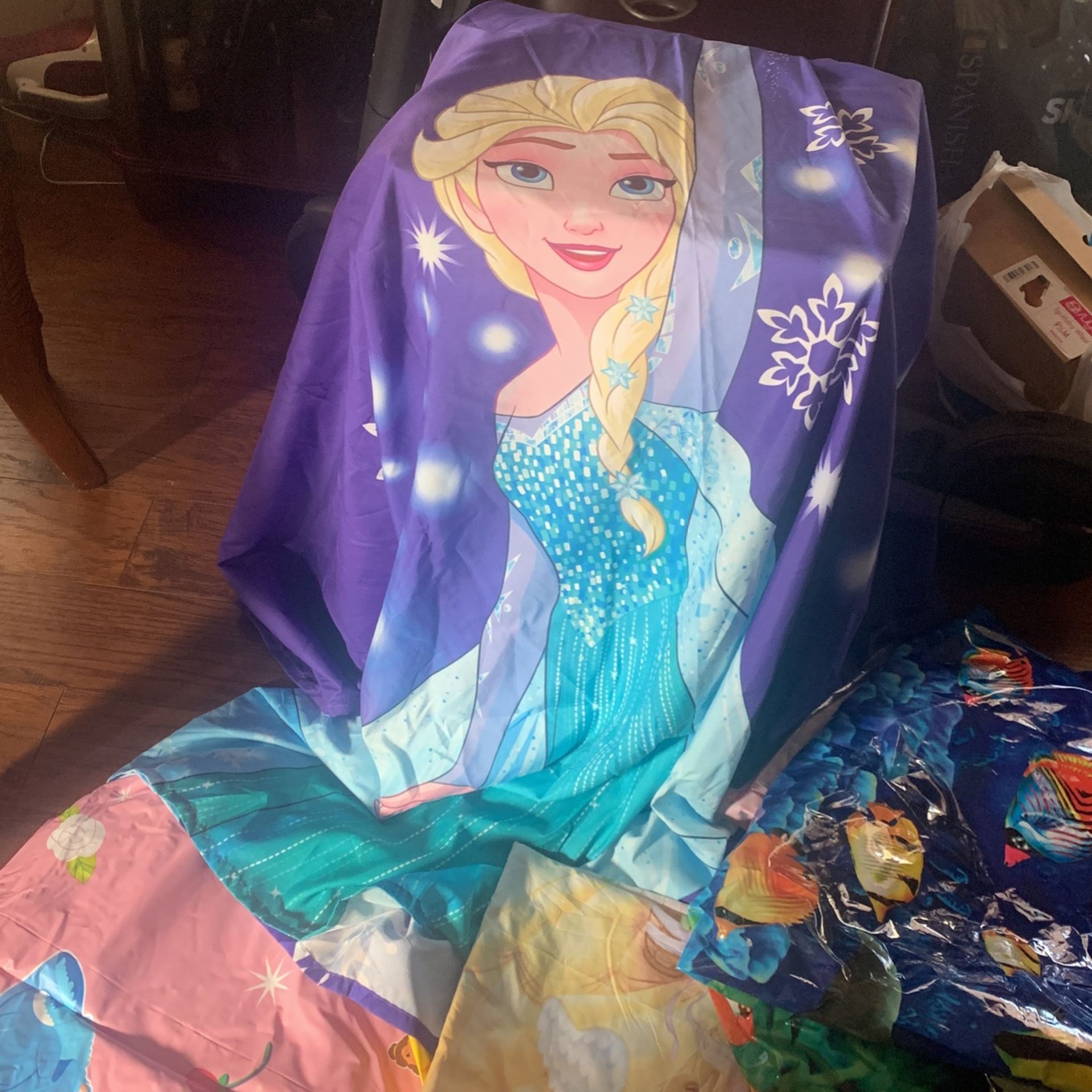 Elsa Curtain