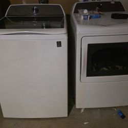 Washer and dryer set MAKE AN OFFER 