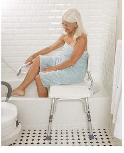 Bathtub transfer bench