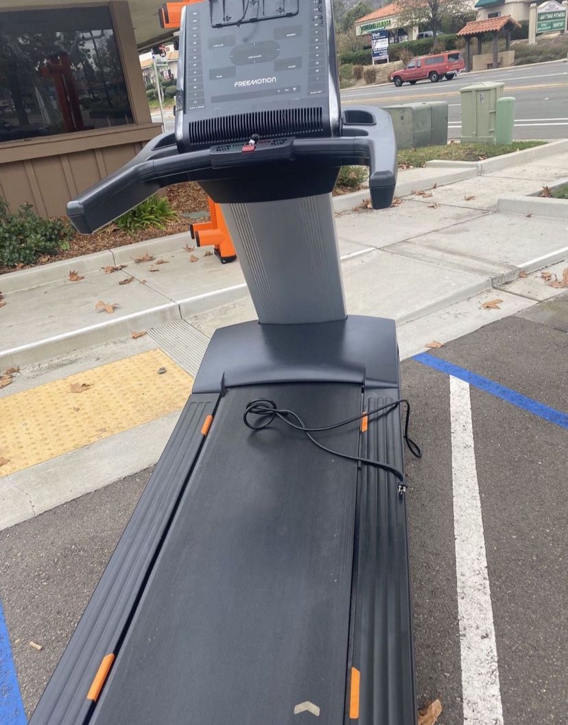 Freemotion Treadmill Reflex T10.7 for Sale in Long Beach, CA OfferUp