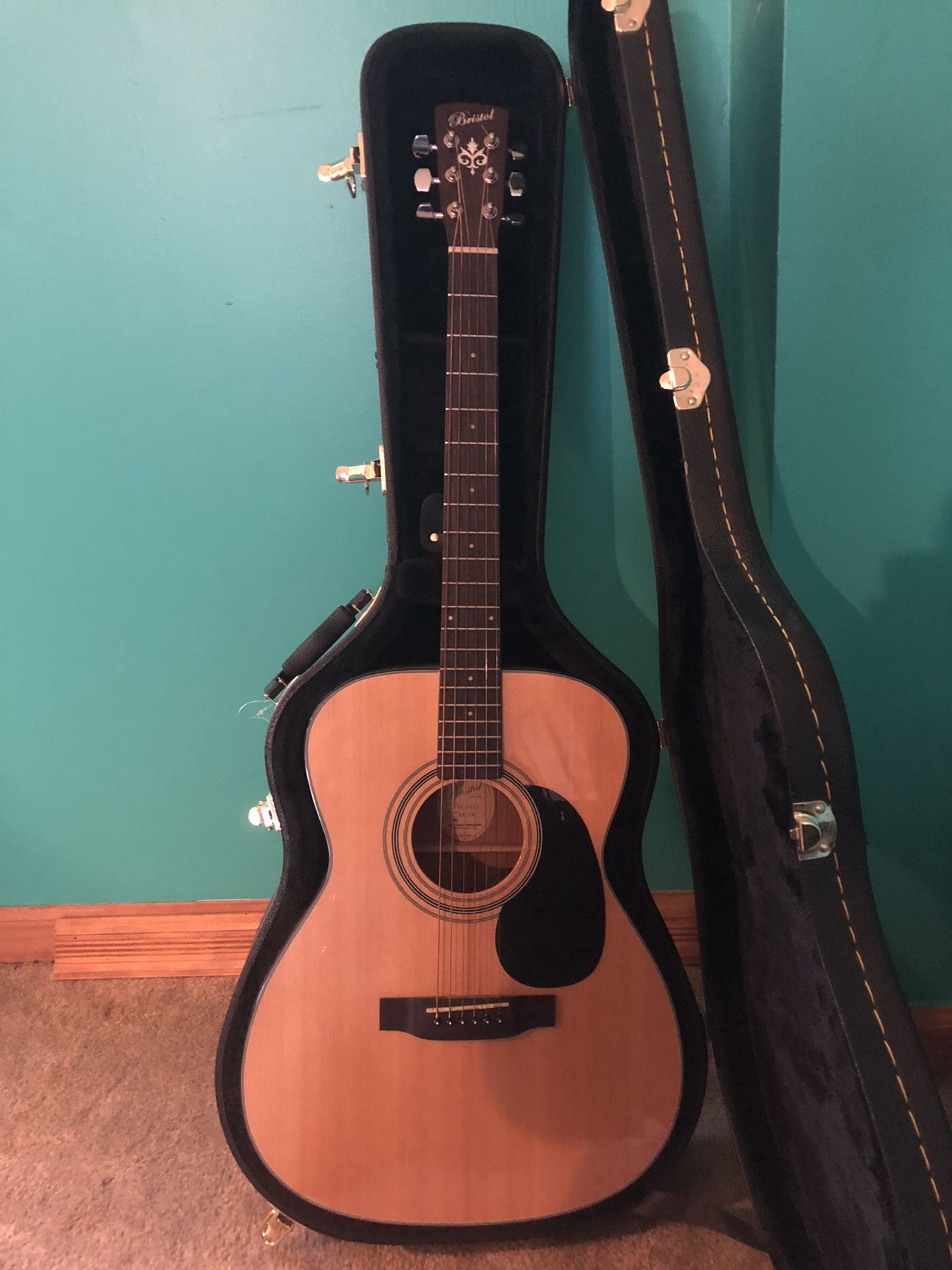 Bristol BM 16 Acoustic Guitar
