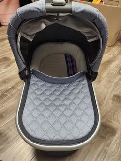 2016 Uppababy stroller with bassinet