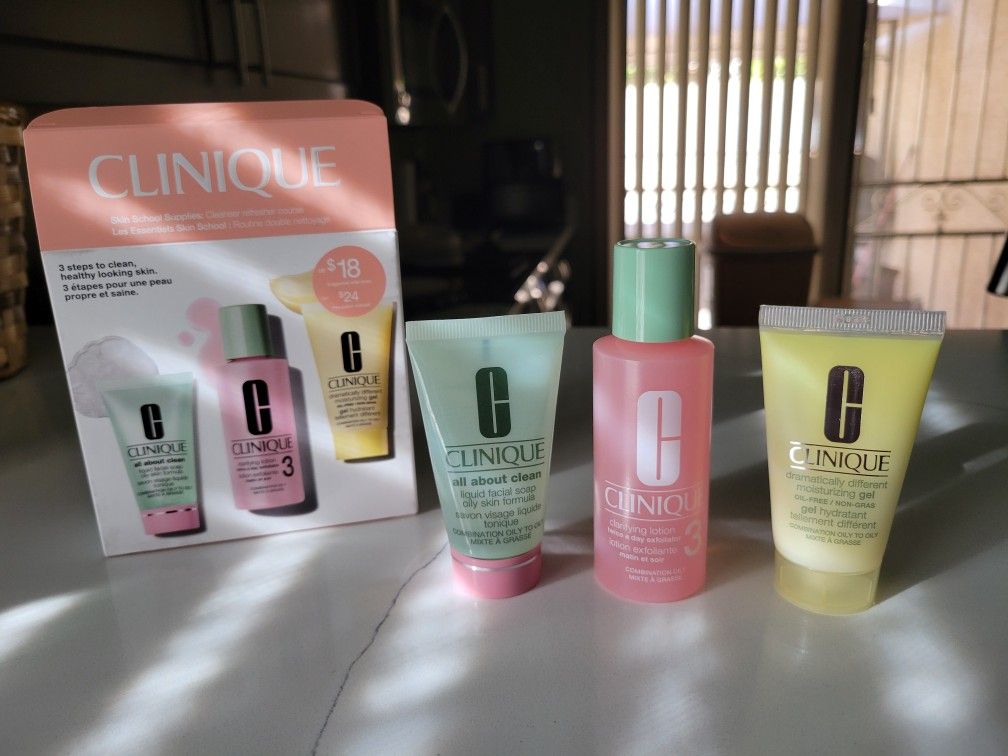Clinique Oil Free Gift Set New
