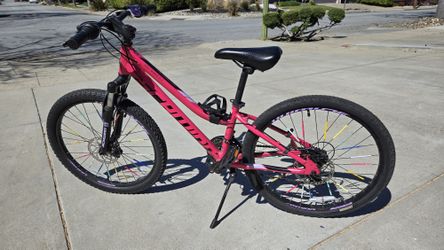 ​Schwinn High Timber Aluminum Mountain Bike - Disc Brakes