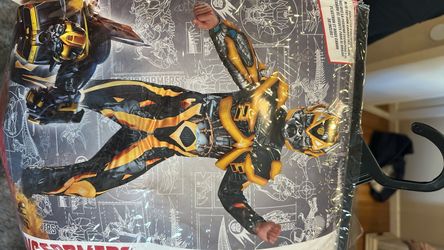 Transformers Bumble bee costume size 8/10