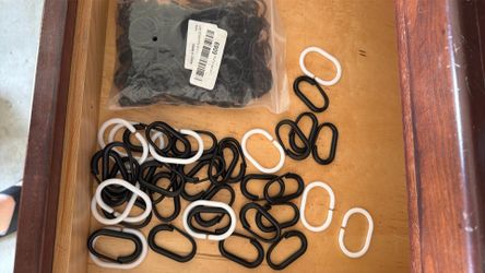 Curtain/ bathroom hangers 100+ pieces