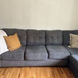 Grey sectional Couch With Chaise 