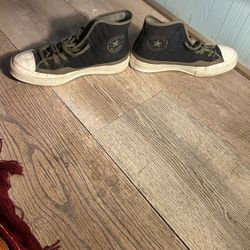 Converse Chuck Taylor’s