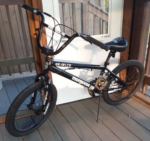Boys Black Mongoose BRAWLER Freestyle BMX 20