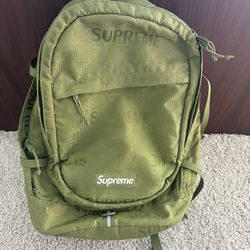 Supreme backpack 