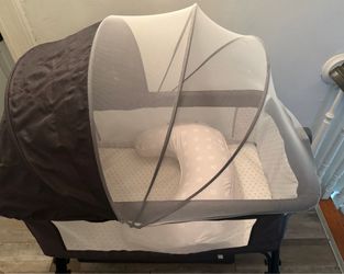 Bassinet & boopy