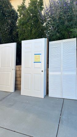 Interior used doors.