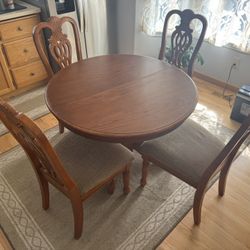 Dining table set