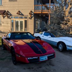 C4 Corvette+ Parts Car + Engine 