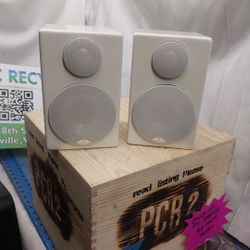 Radius 90 Monitor Audio Speakers 