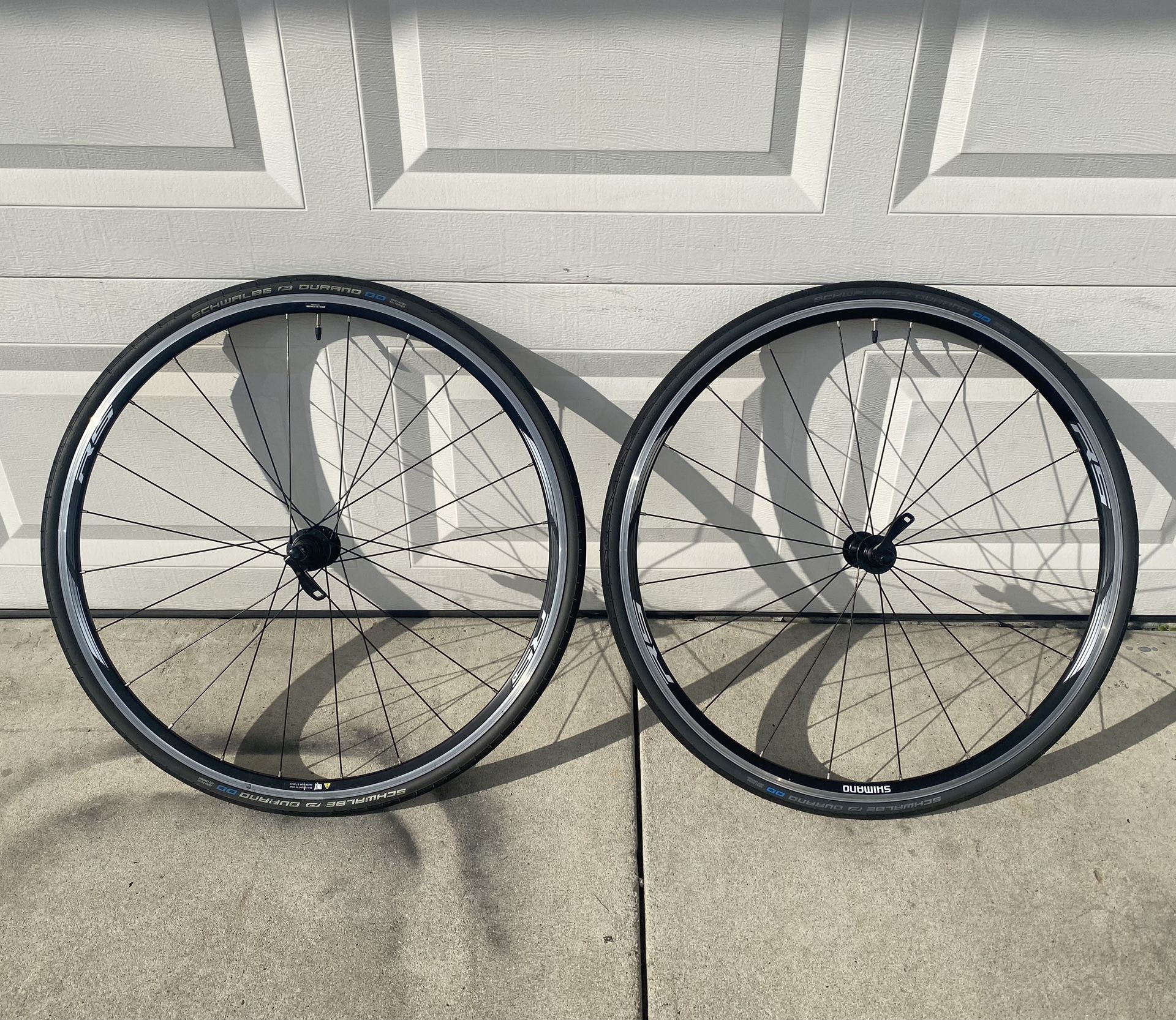 Shimano WH-RS010 Wheelset 700C Clincher Shimano/SRAM 11speed Compatible