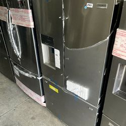 FRIGIDAIRE GALLERY 36” FRENCH DOOR REFRIGERATOR STAINLESS STEEL $1500