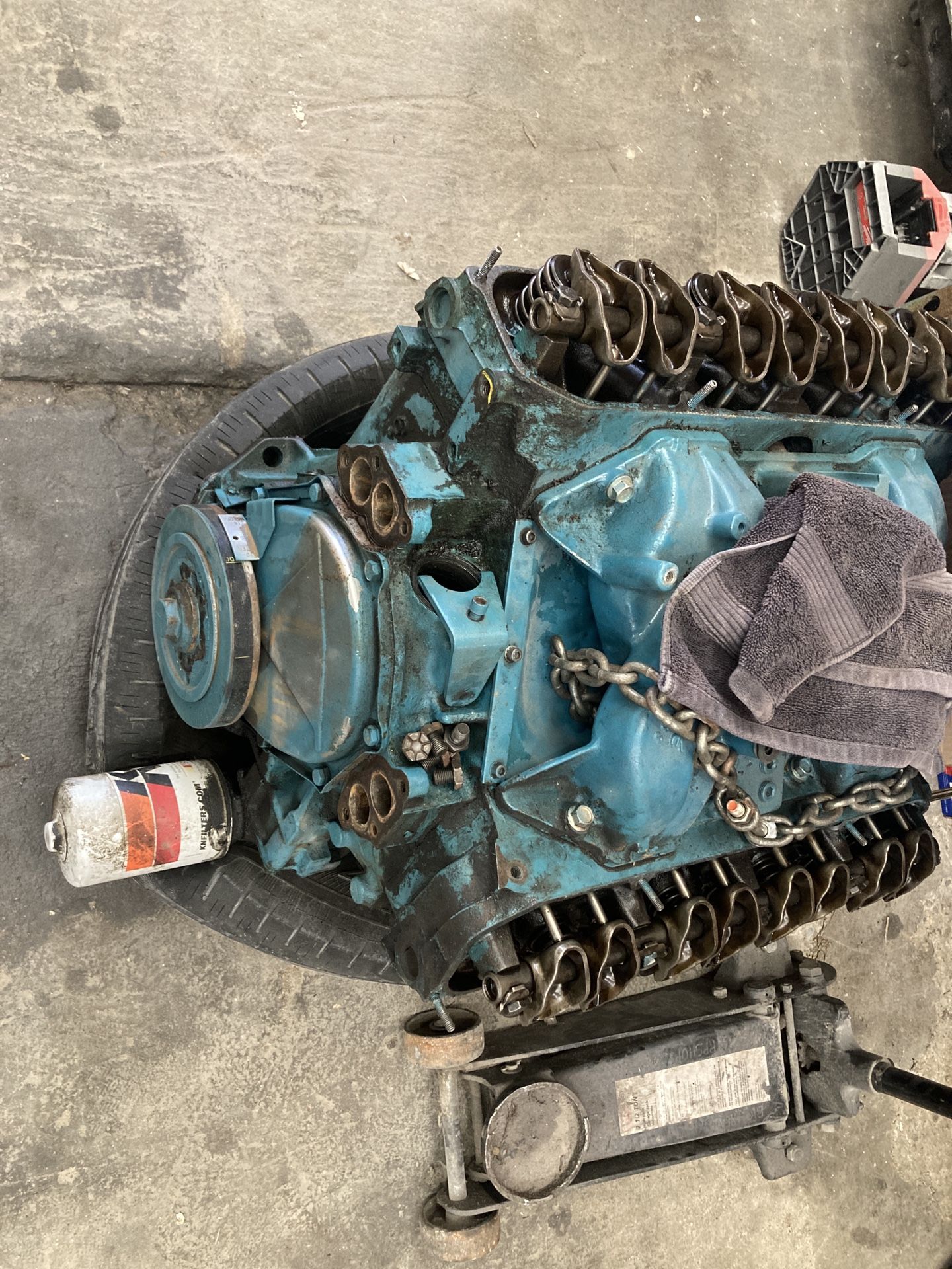Mopar 383 Engine