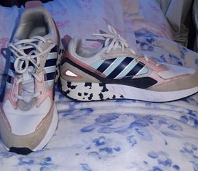 Mens Adidas shoes size 10