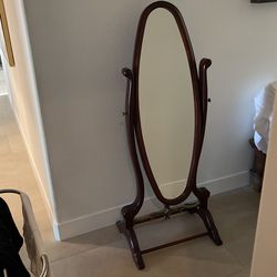 Mirror  On Freestanding Frame