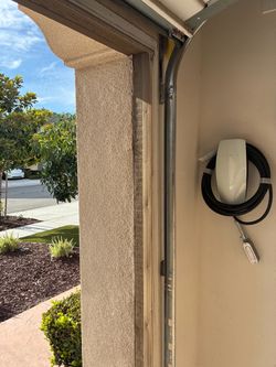 Tesla wall connector EV car charger nema 1450 outlet level 2