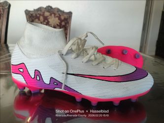 Kids size 2youth soccer cleats