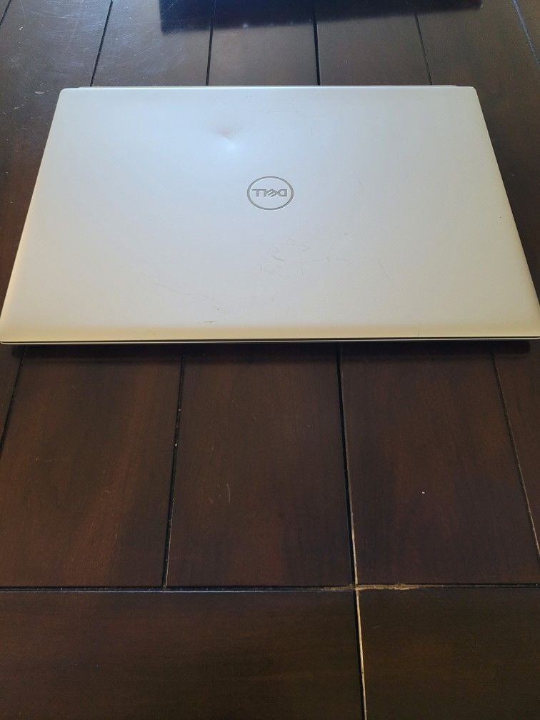 Dell Inspiron 16 Laptop