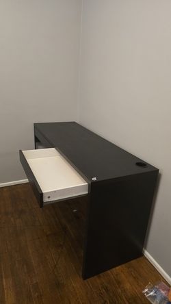 Dark brown desk 2 drawer