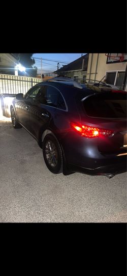 Infiniti fx 2010 salvage title 160k miles runs great no problems current tags