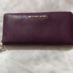 Michael Kors Wallet $15