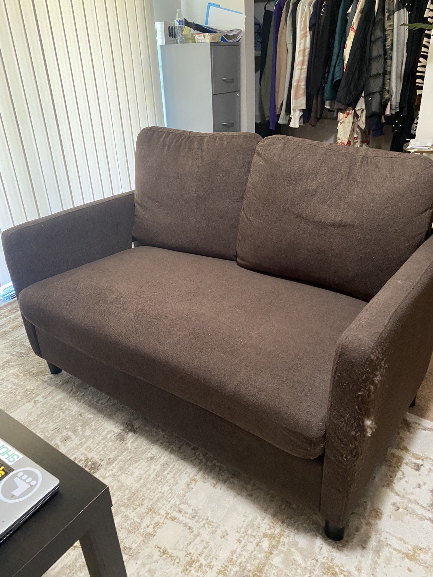 Loveseat 