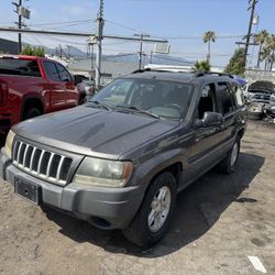 2004 Jeep Cherokee