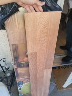 Laminate Flooring 