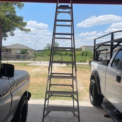 10 Ft Ladder 