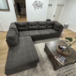 Gray Sectional Couch With Chaise