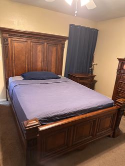 Queen Set Bed, Mattress, Dresser, Nightstand