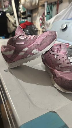 Reebok 10c pink